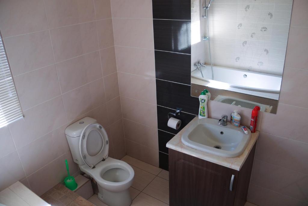 Grey Oak Holiday House photo