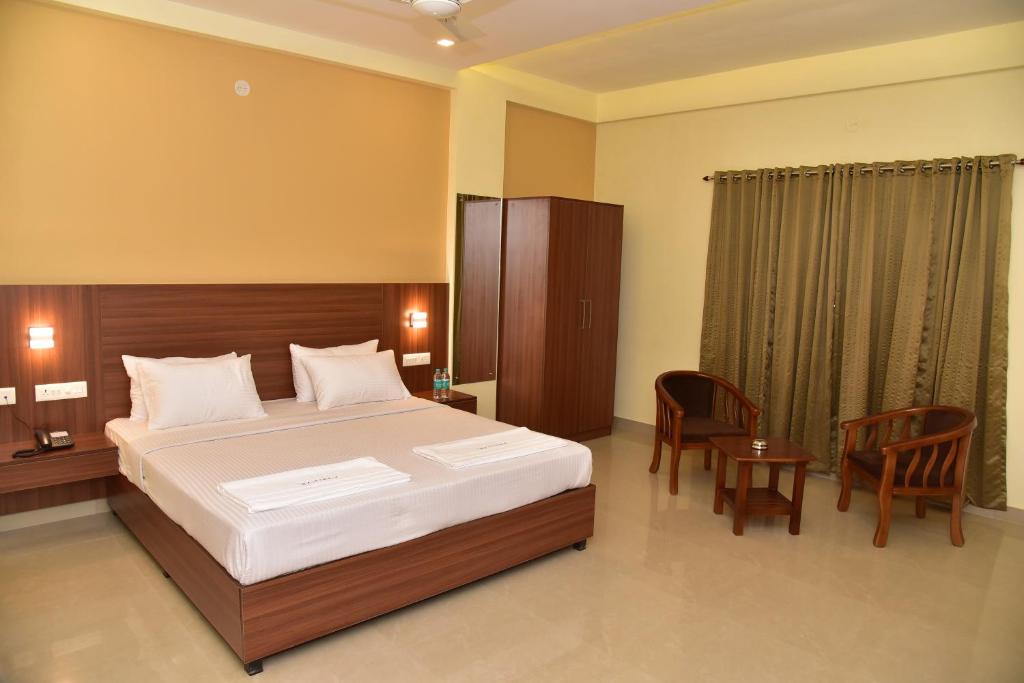Hotel Citywalk Residency photo