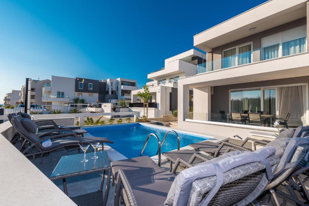 Apartments with pool Villa Zora photo