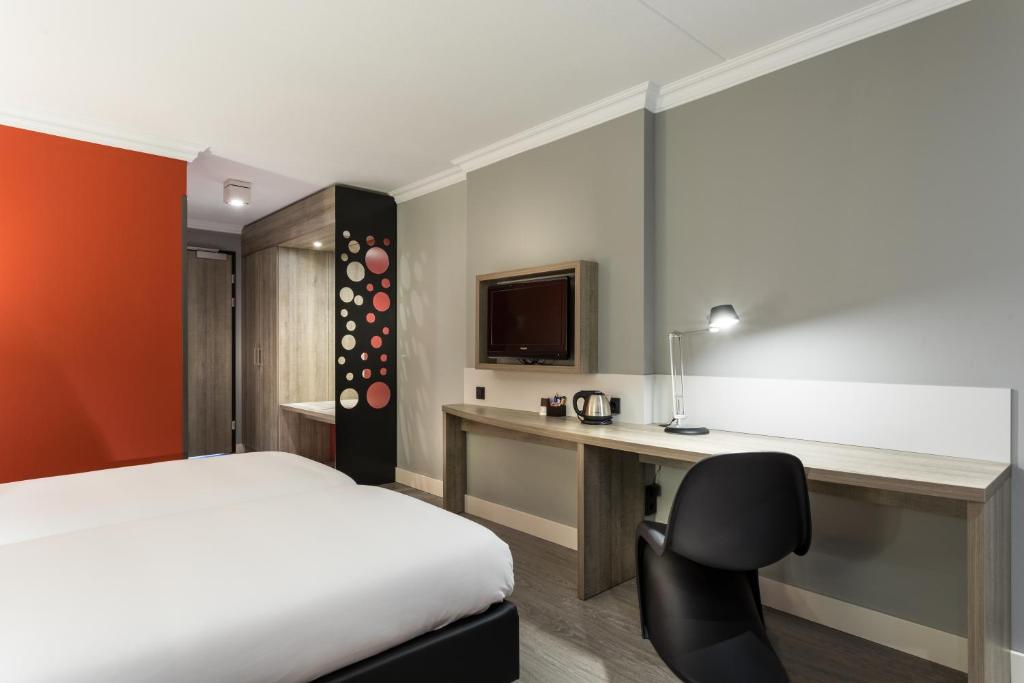 Ramada by Wyndham Amsterdam Airport Schiphol Photo 12