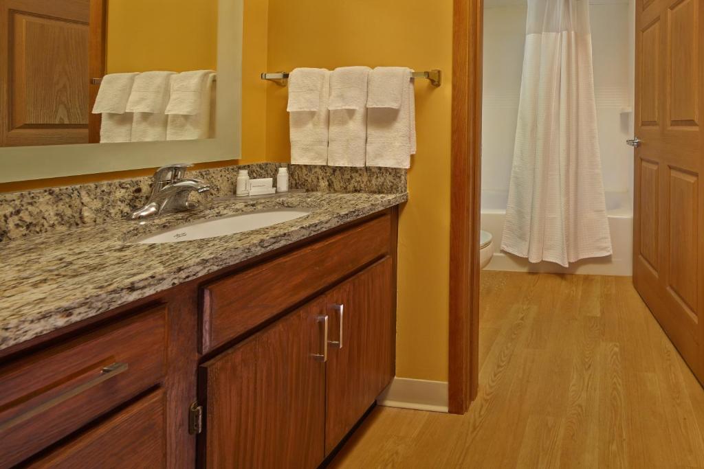 Residences at Tewksbury photo