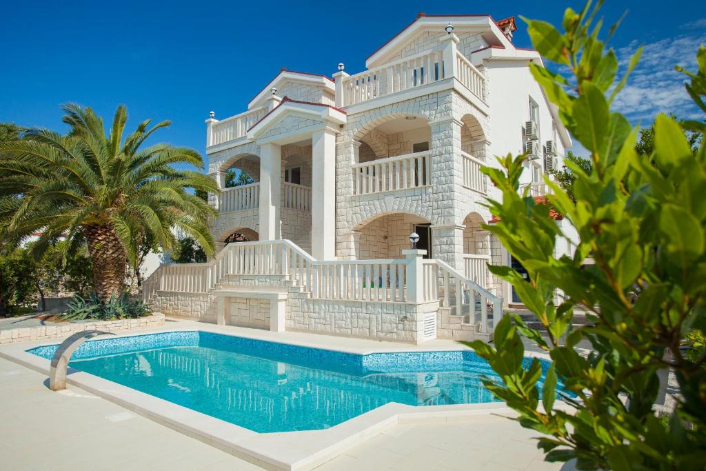 Villa Drinka Apartments — Hotel in Vela Luka