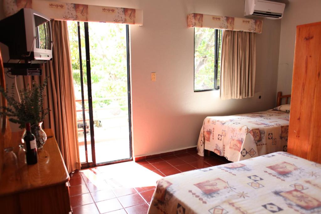 Hotel Zapata photo