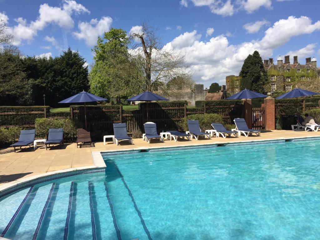 Eastwell Manor, Champneys Hotel & Spa photo