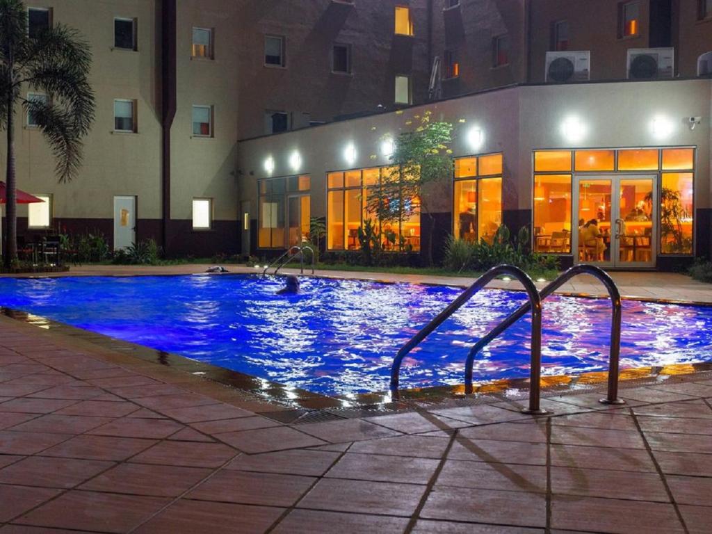 Golden Tulip Essential Lagos Airport Hotel Ikeja Book - 