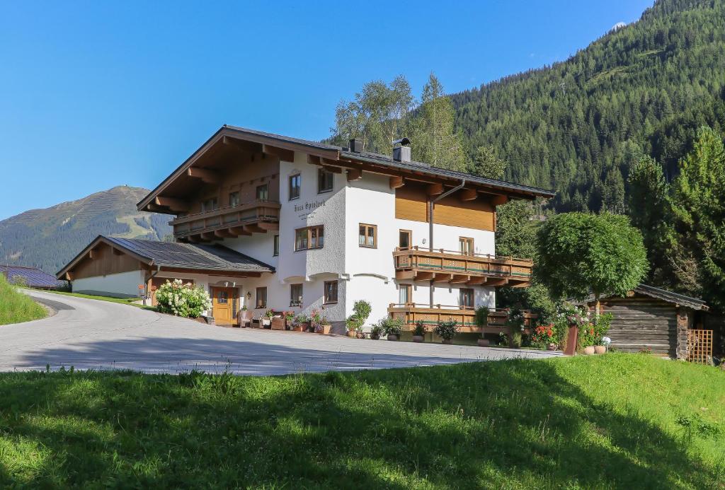 Haus Spieleck - 3