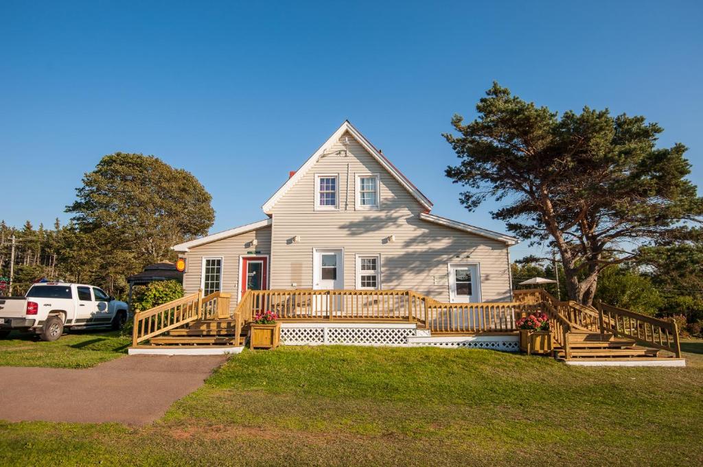 Cavendish Lodge & Cottages photo