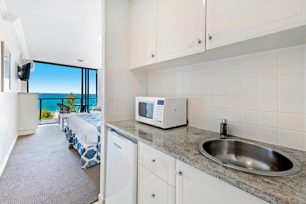ULTIQA Shearwater Resort photo