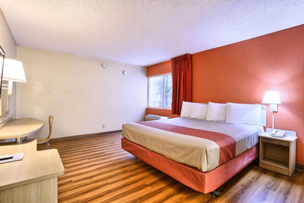 Motel 6 San Francisco Downtown photo