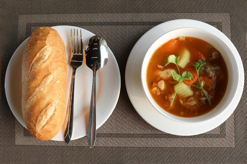 อาหารและเครื่องดื่ม