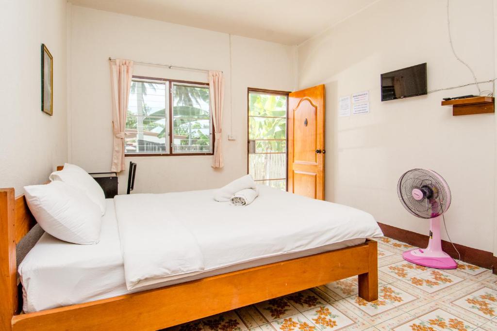 More about Sarm Mork Guest House
