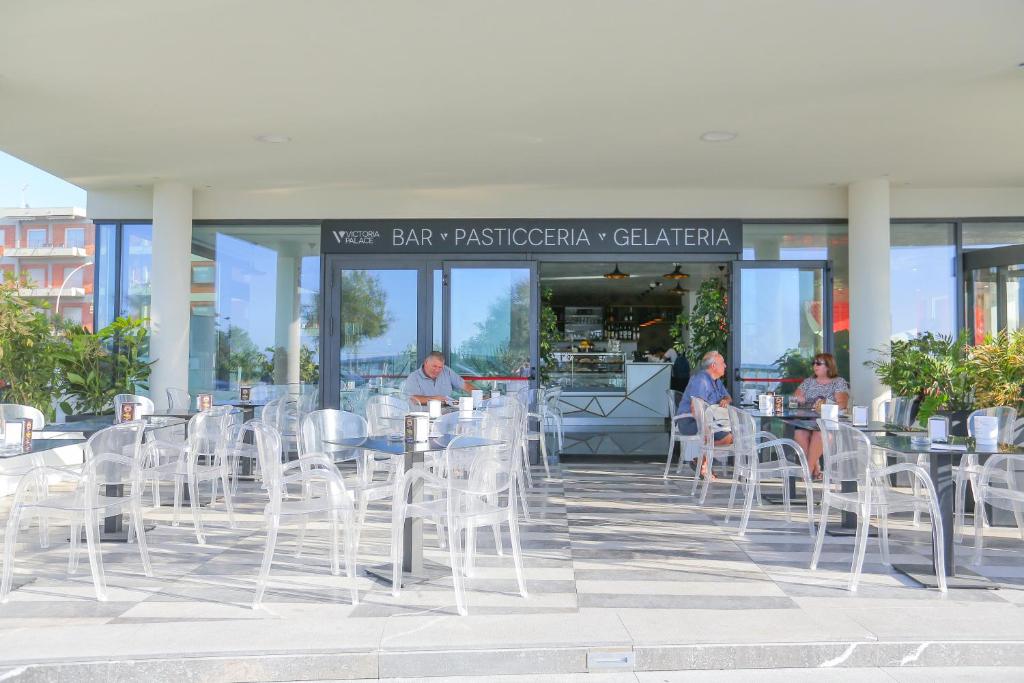 Victoria Palace Cefalù — Restaurant & bars in Cefalù, Sicily
