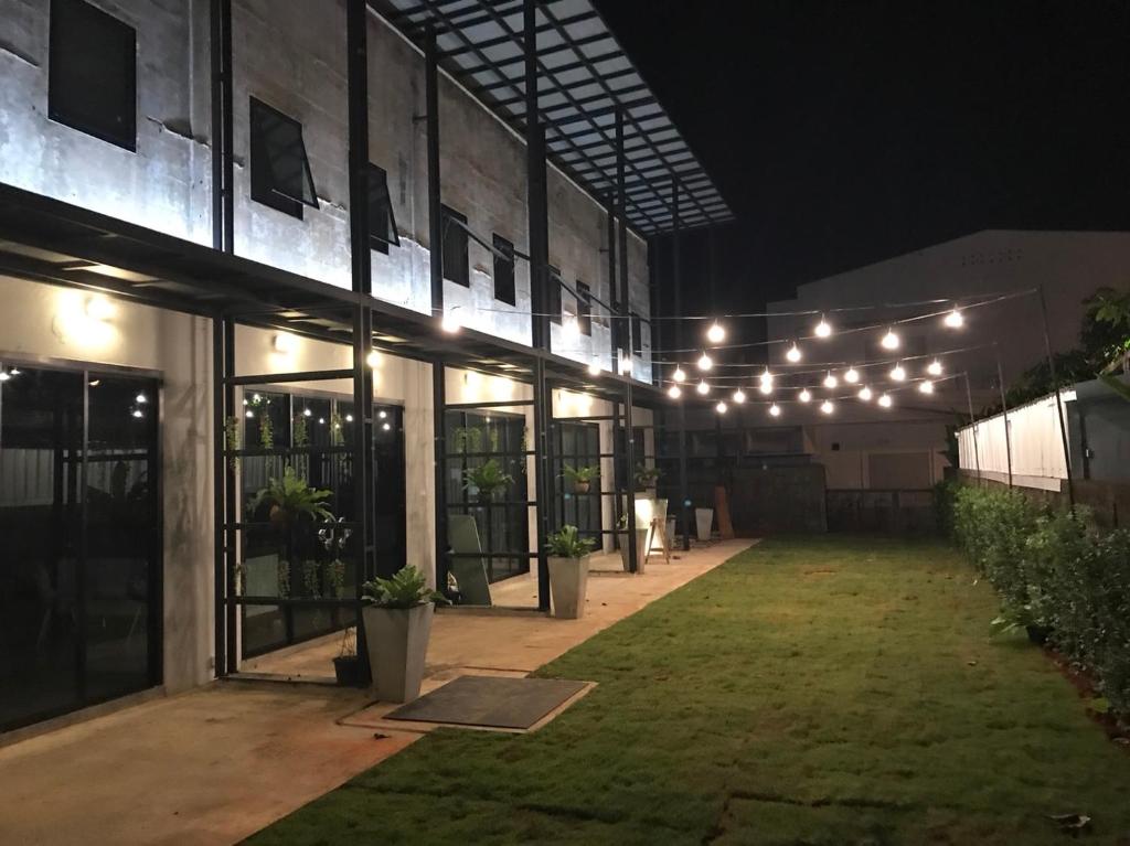 The Tree Sleep and Space