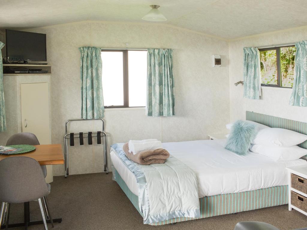 Oakura Beach Holiday Park