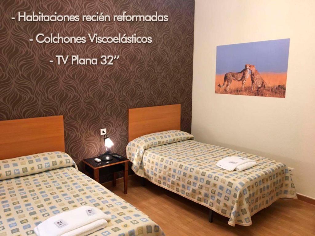 Hostal La Zarza — Hotel in Brazatortas