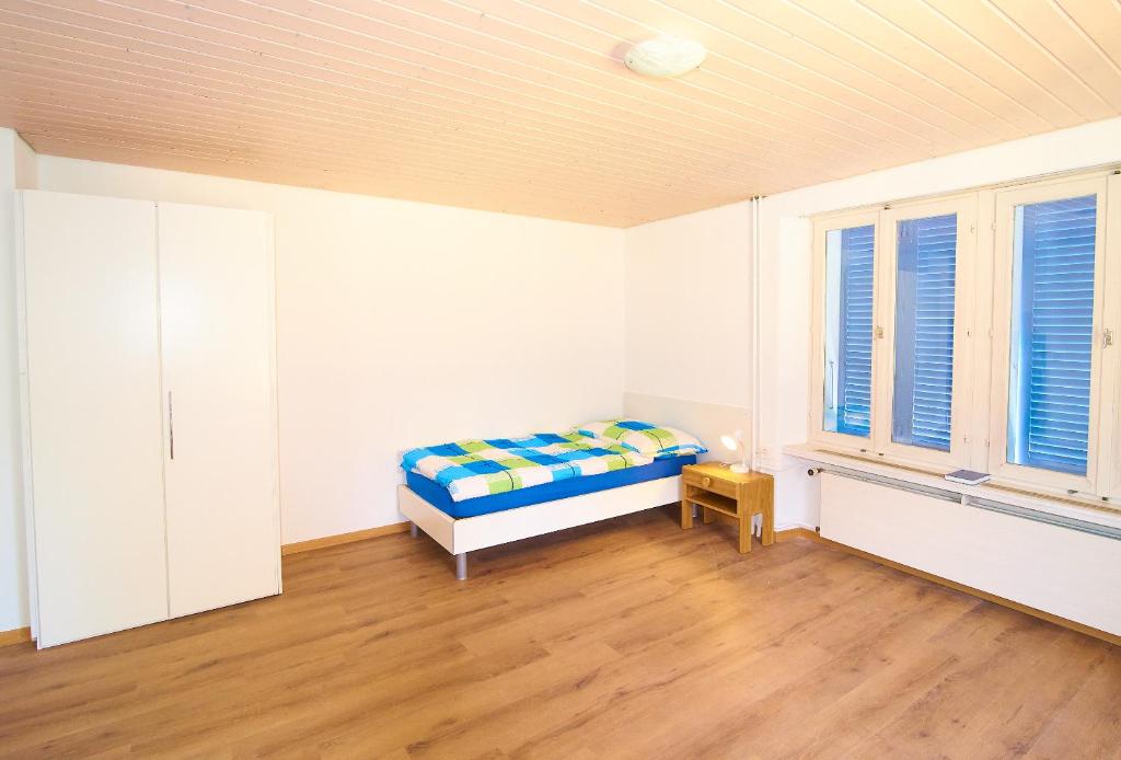 City Center Holiday Apartment - 5