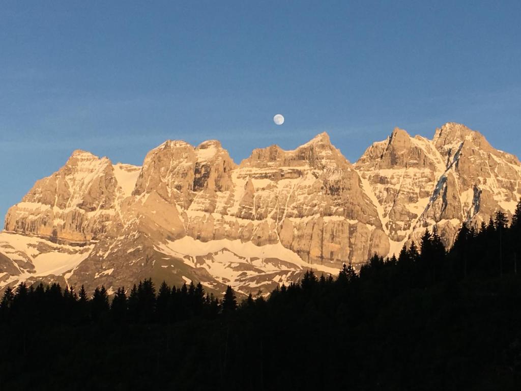 Champoussin Lodge, Champoussin