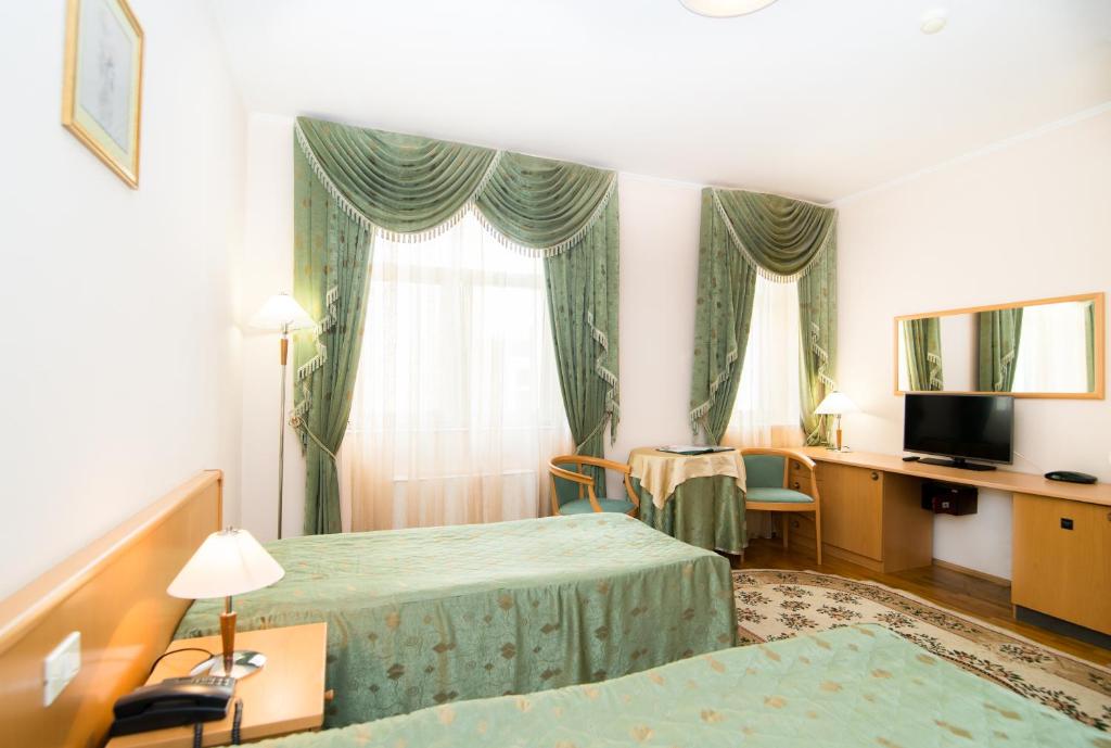 Standard Double or Twin Room - Treatment Included