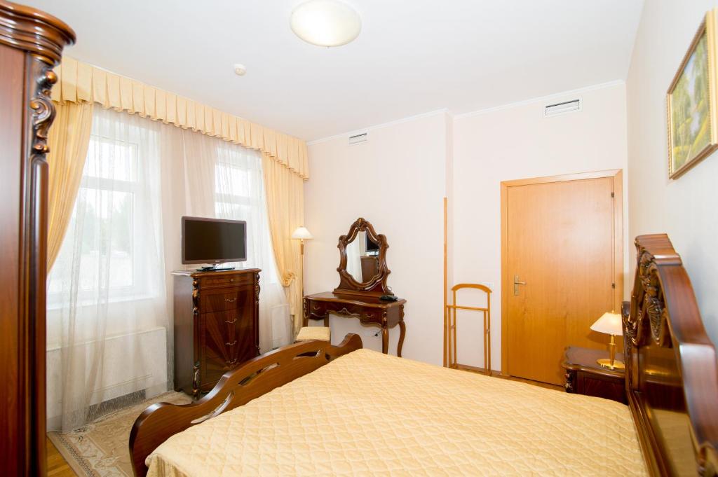 Junior Suite - Treatment Included
