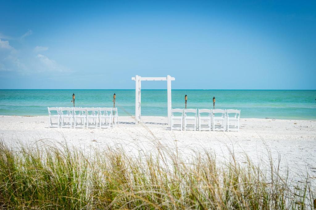 Sundial Beach Resort & Spa Photo 5