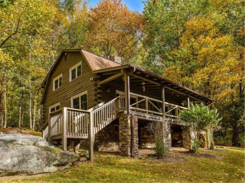 Eagle's Rest Lodge, Hendersonville