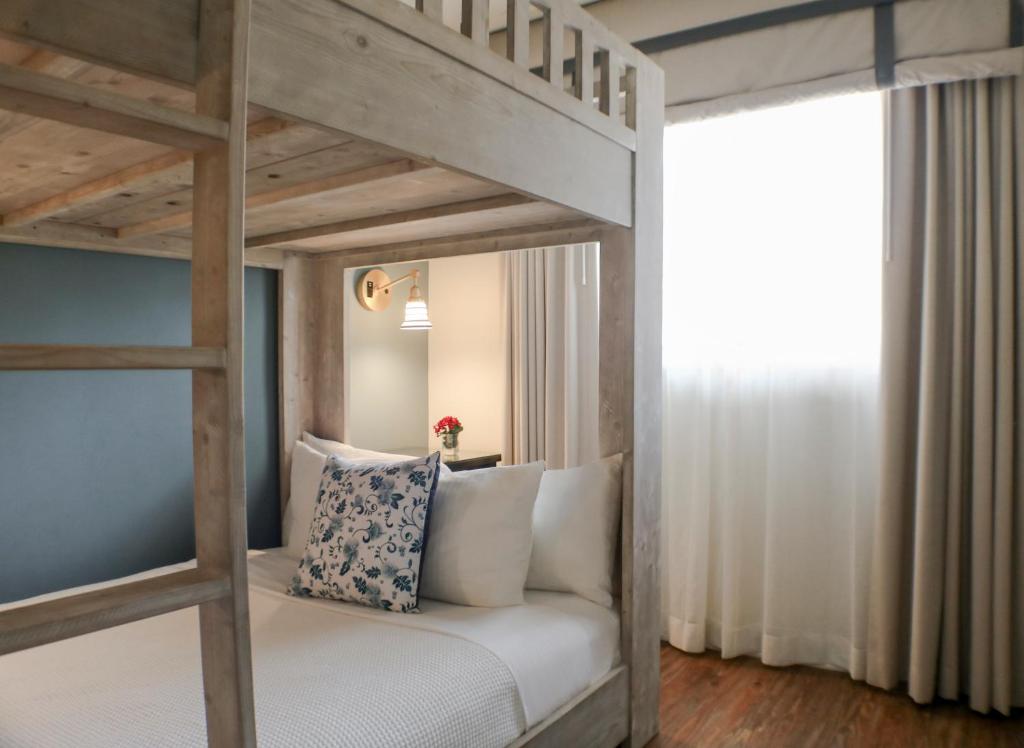 Hotel Milo Santa Barbara photo