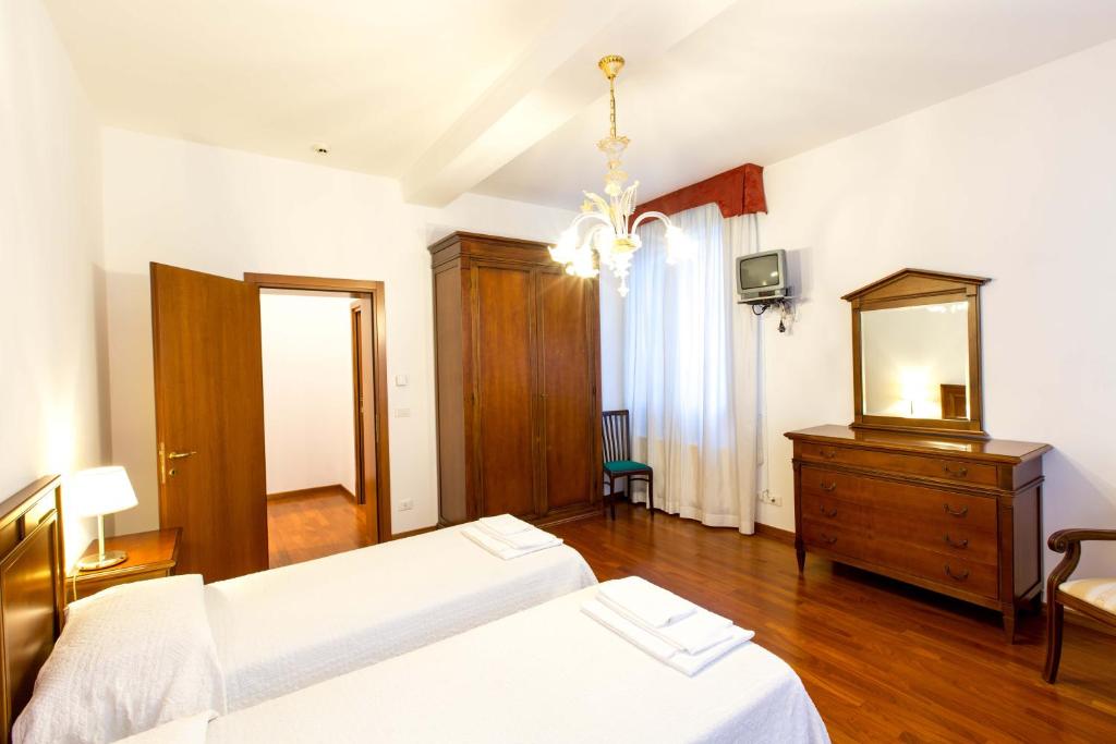 Centro Cardinal Urbani — Hotel in Venice