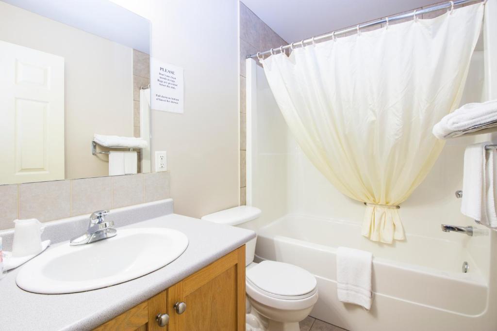 West Country Inn photo