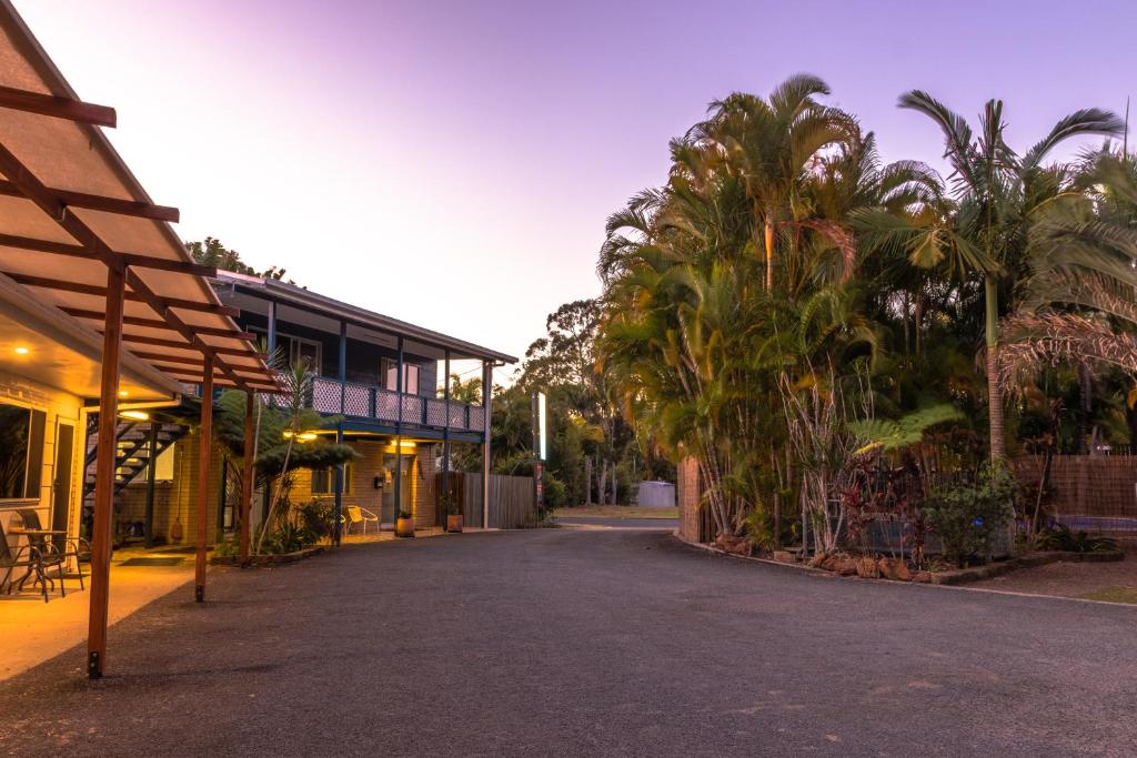Tin Can Bay Motel 전경