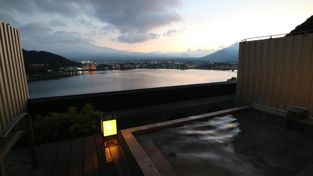Open air bath, Mizno Hotel in Fujikawaguchiko