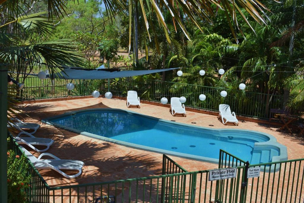 Parry Creek Farm Tourist Resort & Caravan Park photo
