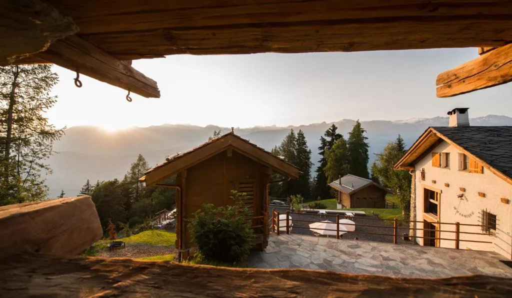 Les Mazots de la Source & Spa, hotel in Vercorin