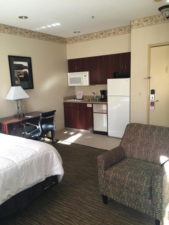Hawthorn Suites By Wyndham Rancho Cordova/folsom Photo 5