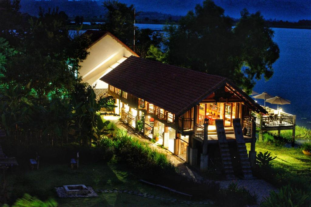 Lak Tented Camp