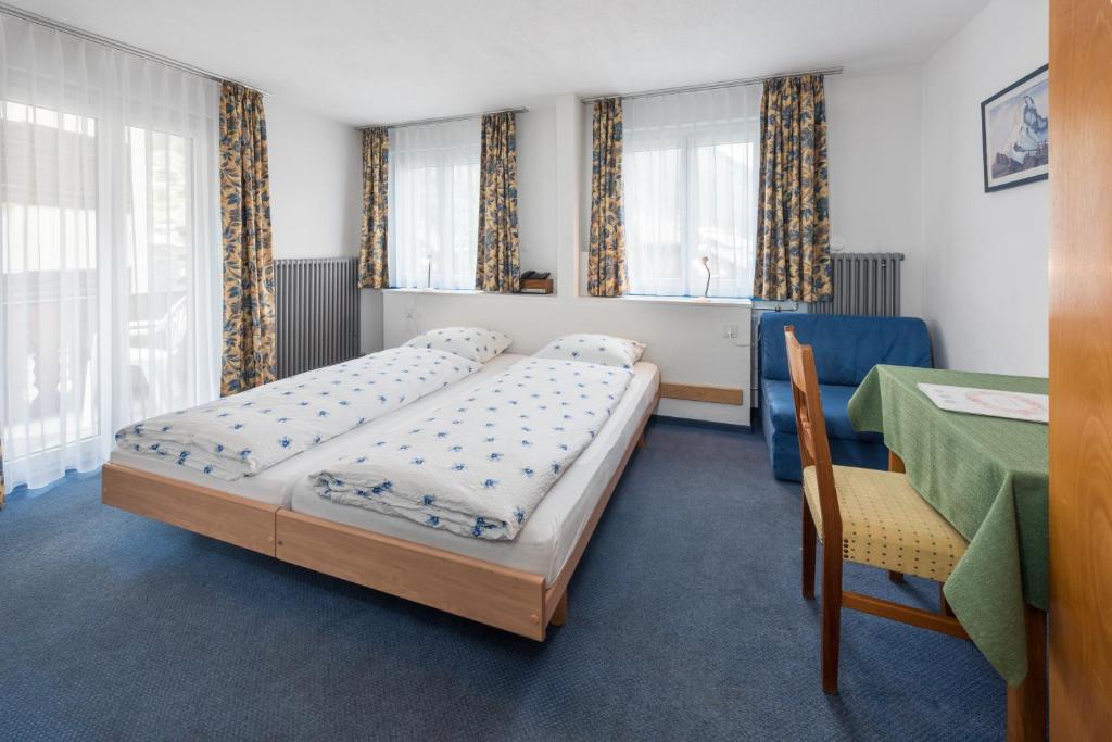 Hotel Rhodania photo