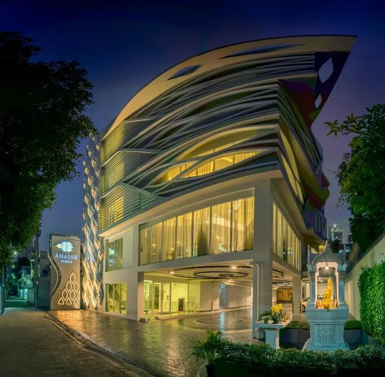 Anajak Bangkok Hotel - SHA Plus，位于曼谷的酒店