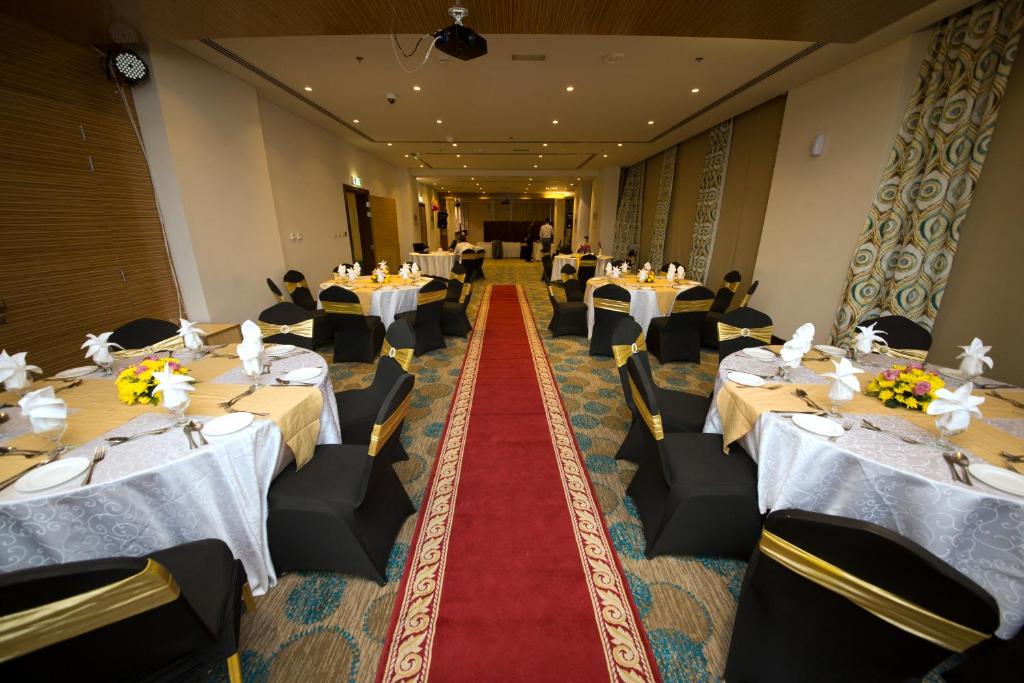 Banquet hall