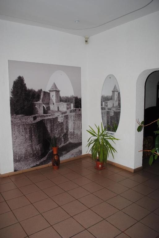 Hotel West photo
