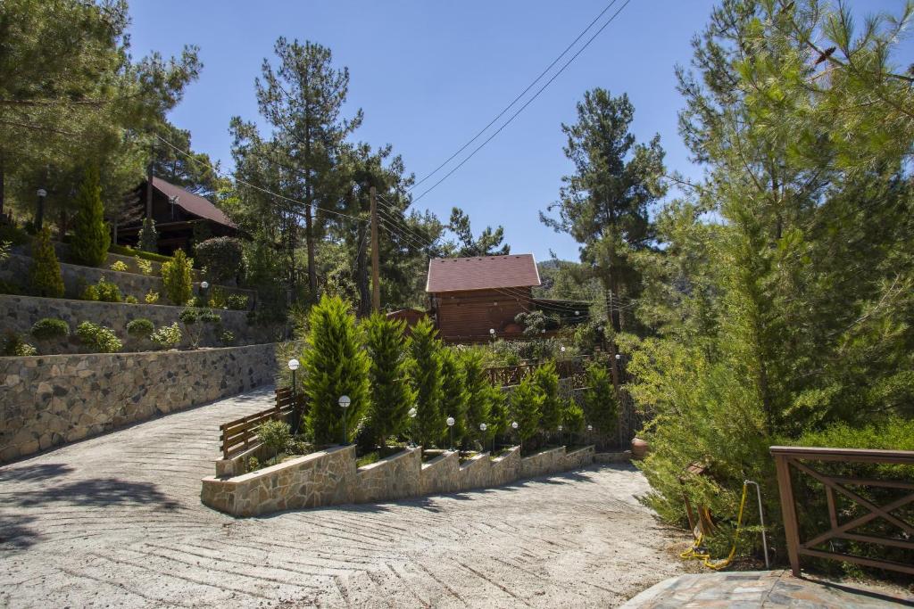 Ricky Chalet Near Troodos photo
