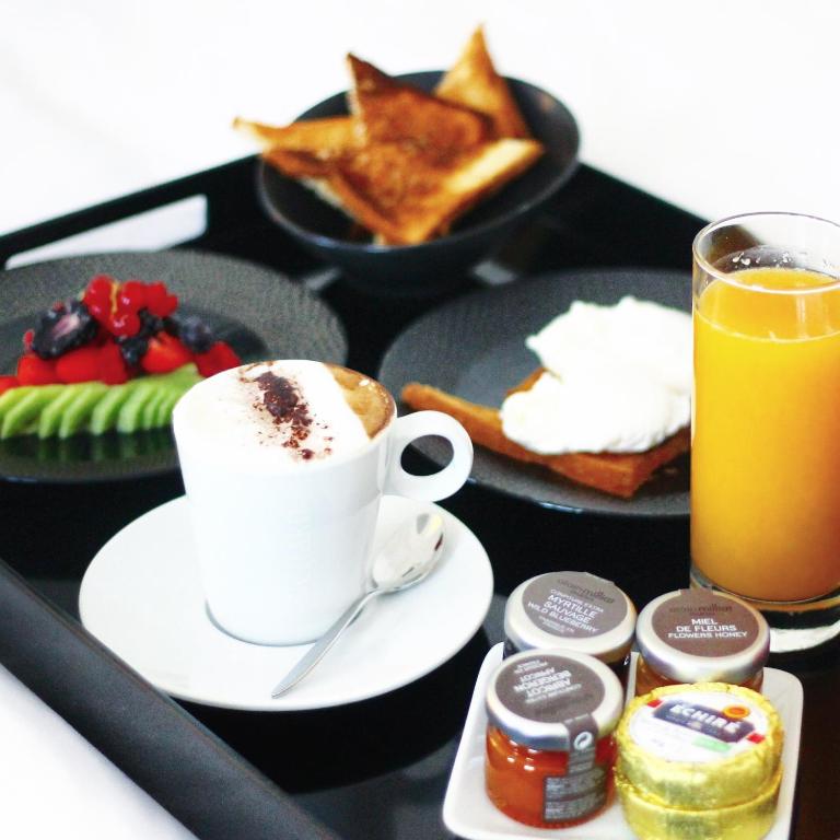 Paris Hotel Marignan Champs Elysees Additional
