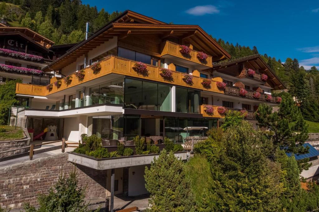 Hotel Garni Gardena - Appartments photo
