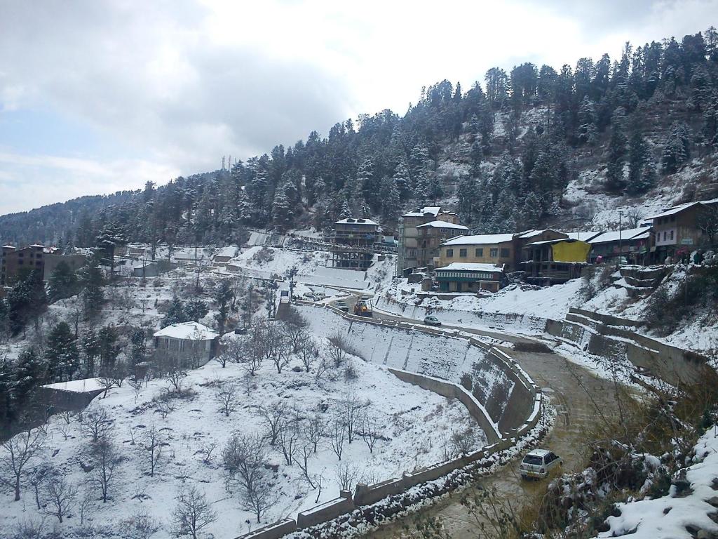 Homely Feel like stay in Kufri-Shimla photo