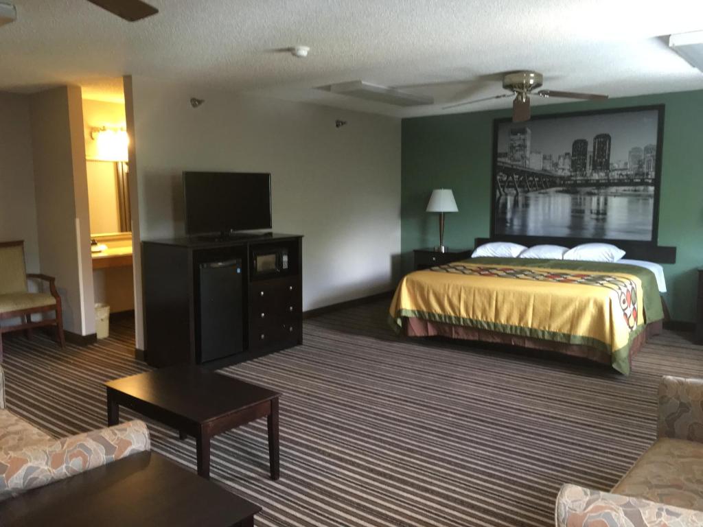 Super 8 By Wyndham Richmond Midlothian Turnpike photo