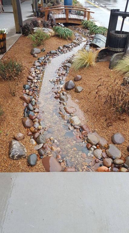 HH Creek Inn photo