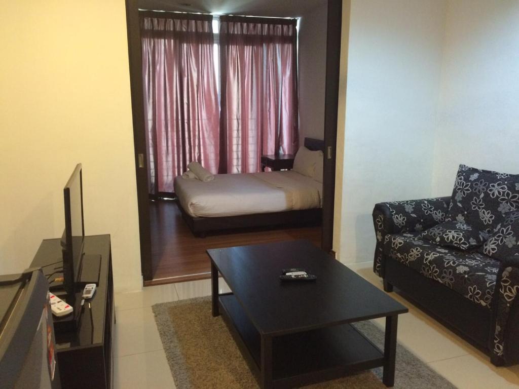 Elegant Suites at Taragon Bukit Bintang photo