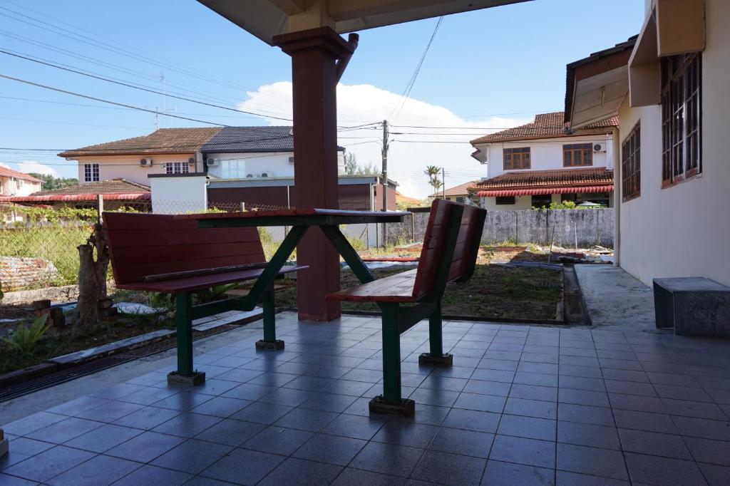 Shang Homestay Miri photo
