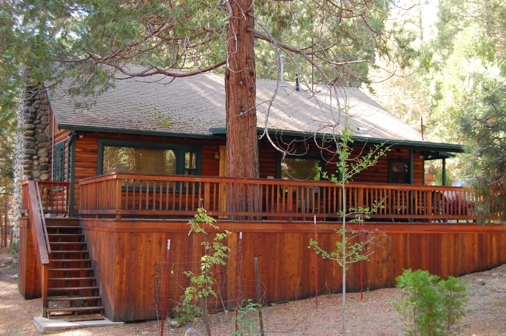 48 Sugar Pine Suite, North Wawona