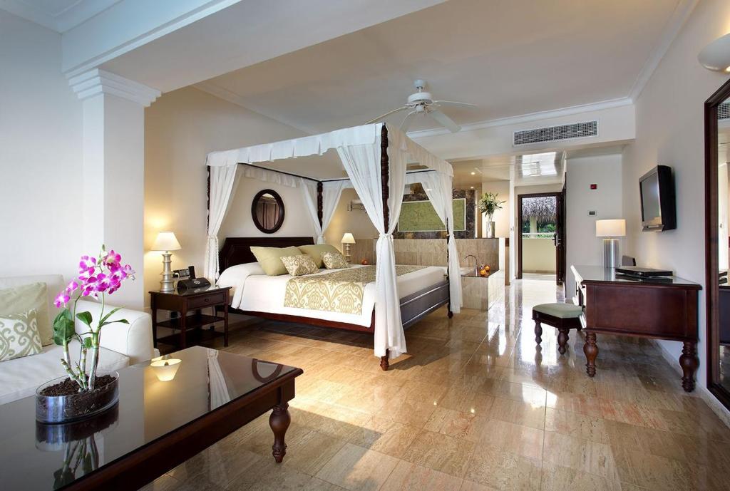 TRS Turquesa Hotel - Adults Only - All Inclusive Photo 6