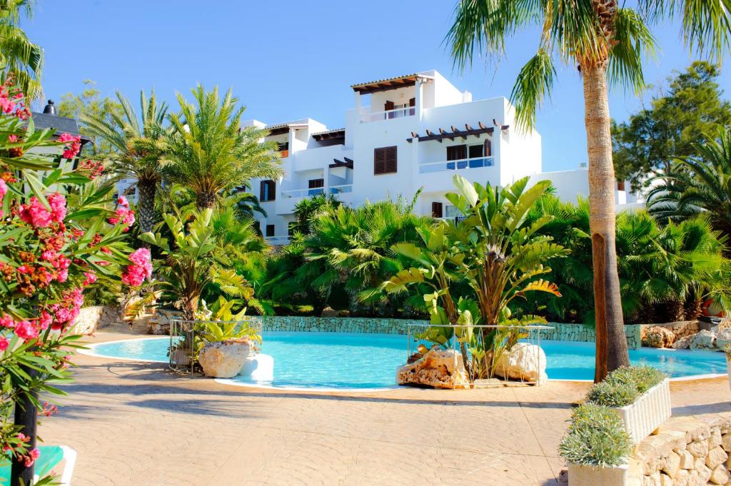 Hotel Palia Puerto del Sol 3 Sup — Swimming pool in Cala d´Or, Balearic Islands