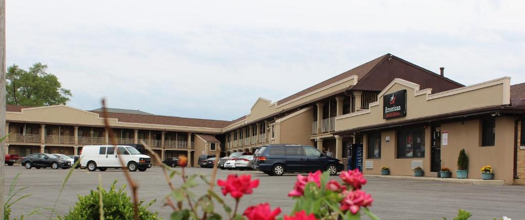 American Inn and Suites — Hotel in Countryside (IL)
